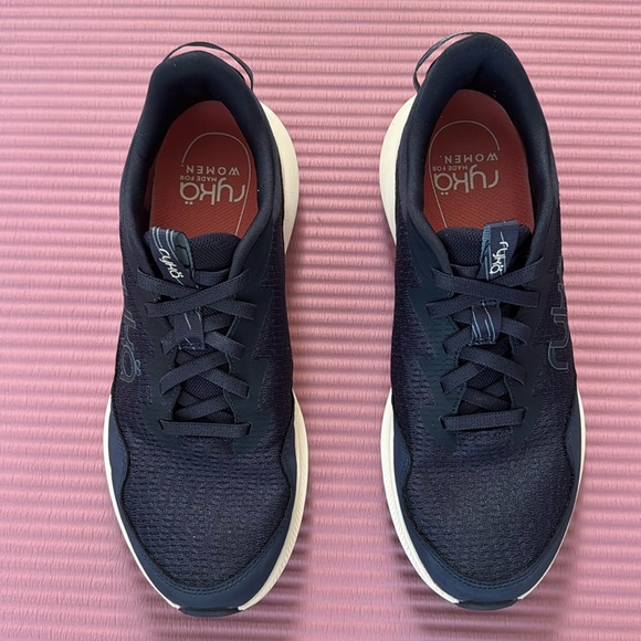 Women’s Ryka slip-on sneakers - Picture 1 of 9